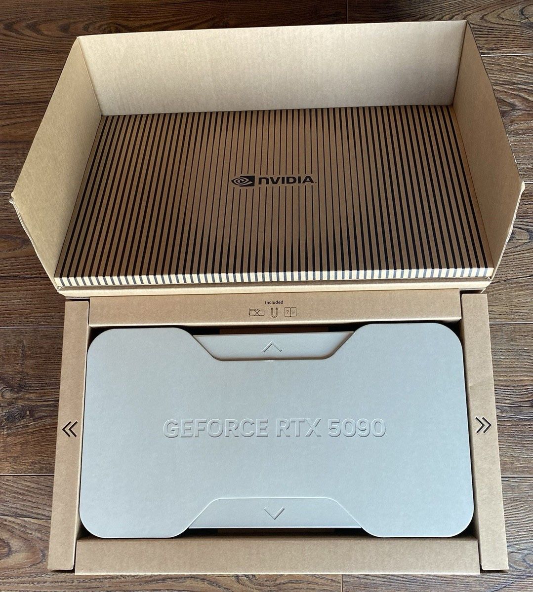 RTX 5090 FE - Founders Edition - Sealed