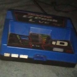 Traxxas EZ Peak Live Charger