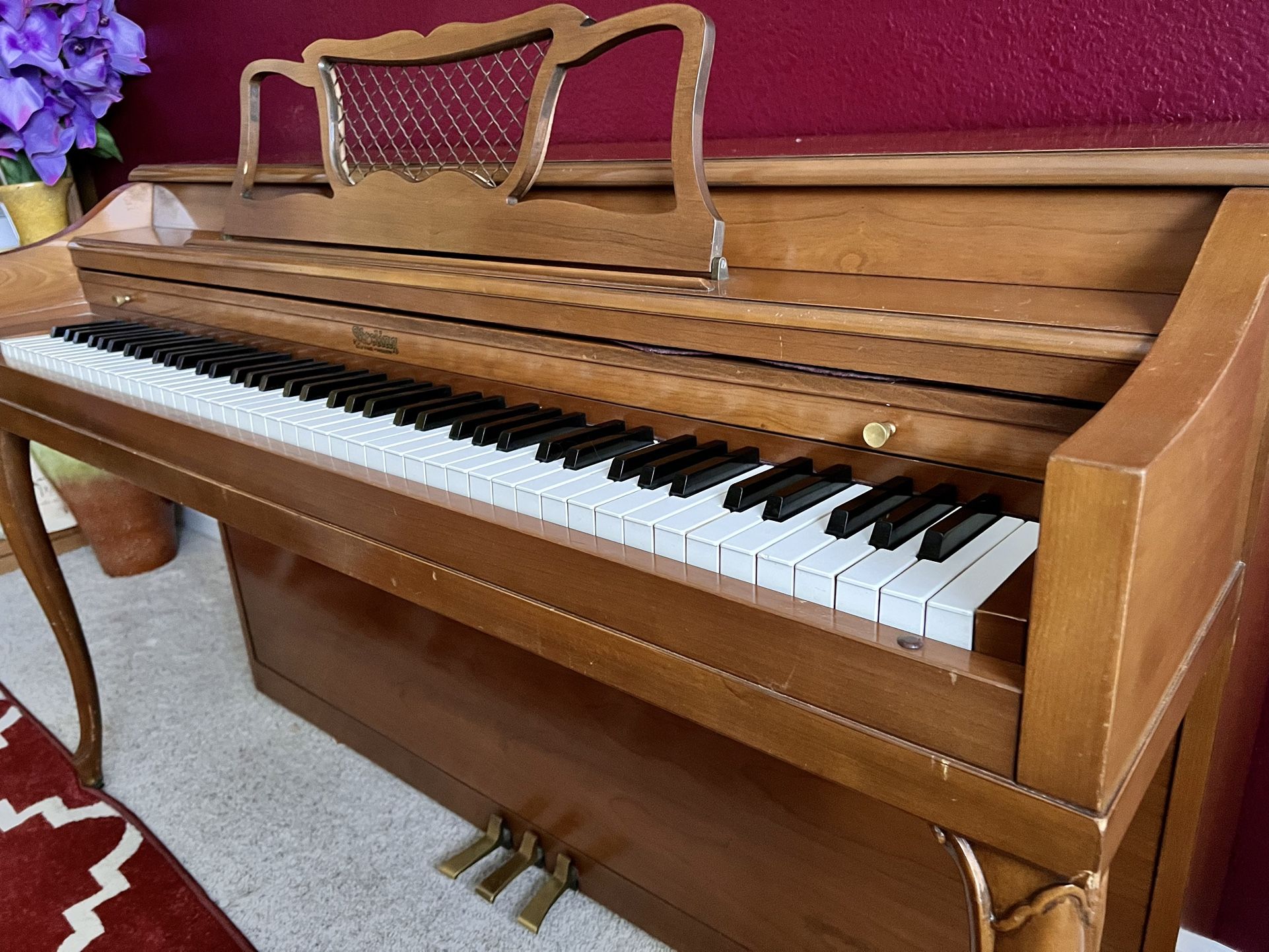 Piano Spinet Style