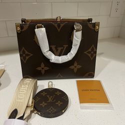 Louis Vuitton onthego Pm Bag