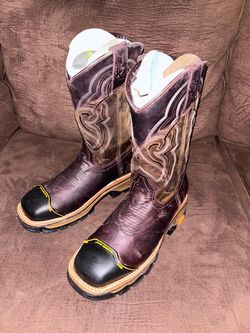 Men’s work boots