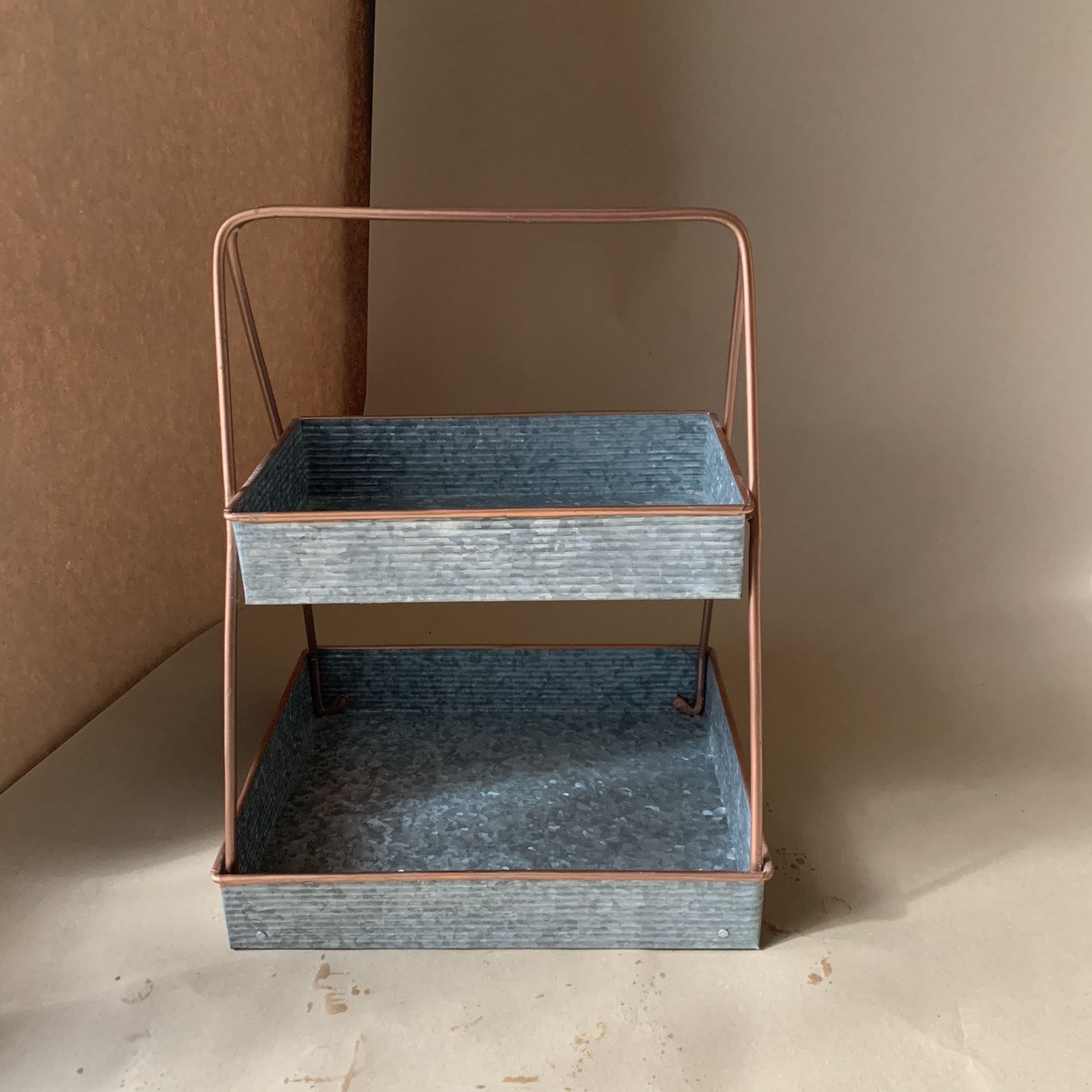 Decorative Organization Tin Carrier, Plant Stand, Kichen Organization, Multi-use Stacked Trays