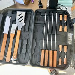 BBQ Grilling tools set with case