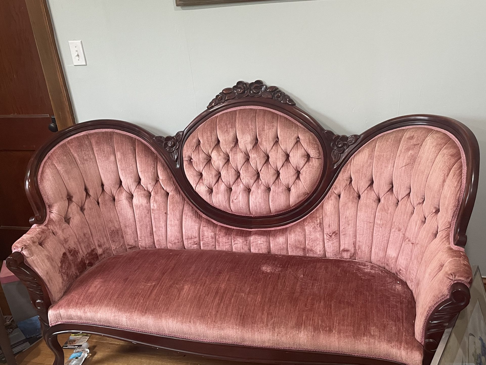USA Made Pink Victorian Settee 