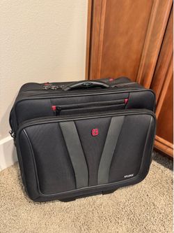 New SwissGear wheeled briefcase