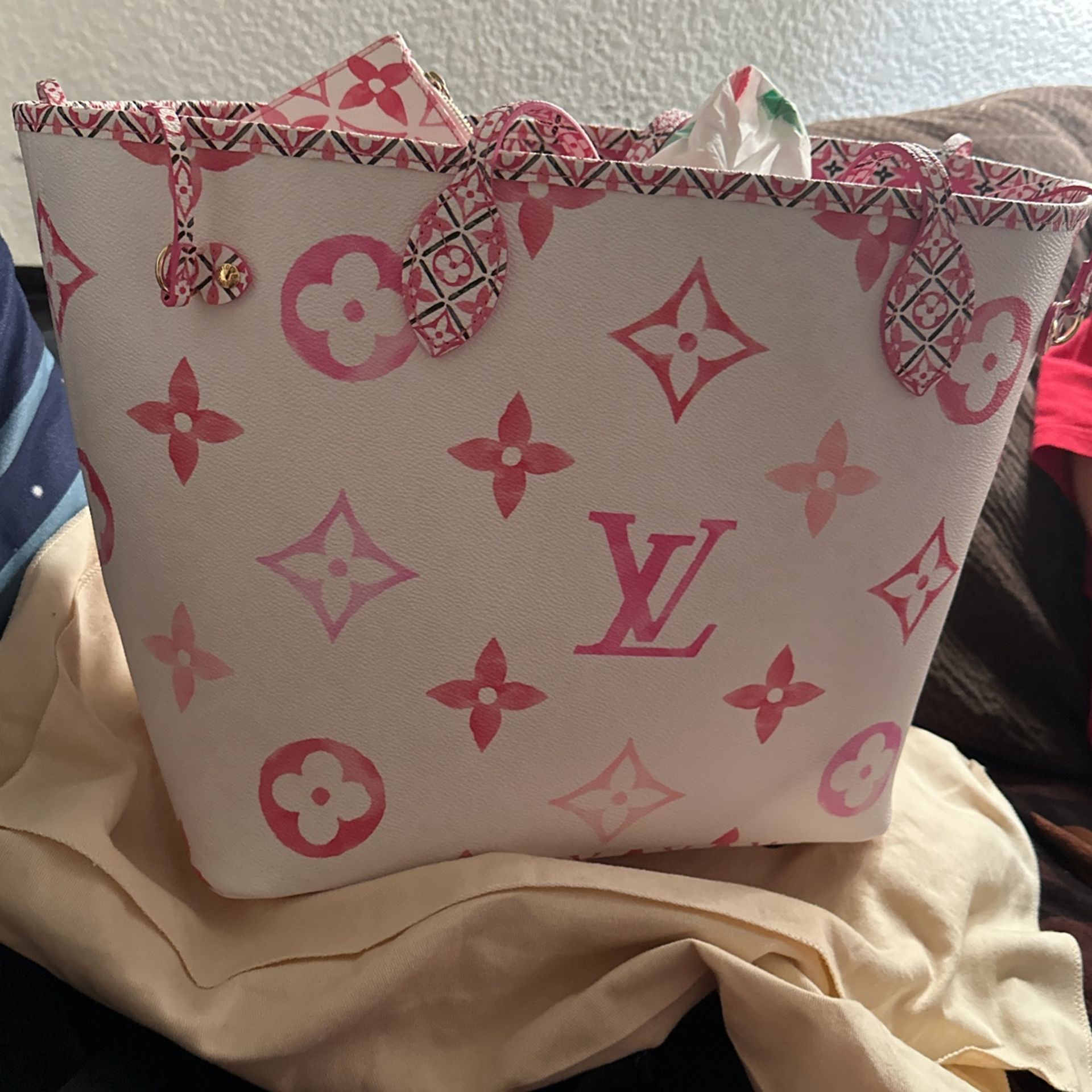 Louis Vuitton Never Full Limited Edition