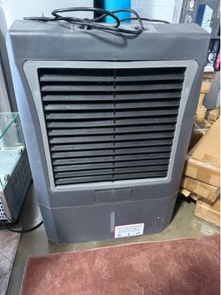 Hessaire MC37V 3100 CFM Low Humidity Evaporative Cooling Fan, 950 sq. ft, Gray