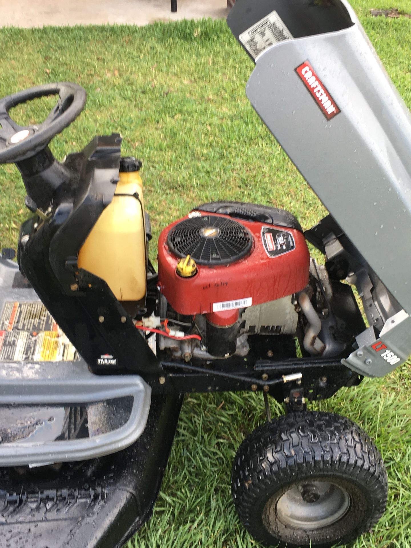 Craftsman LT1500 42" Riding Lawn Mower 17.5 HP Engine Jersey Village