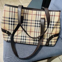 Burberry Tote