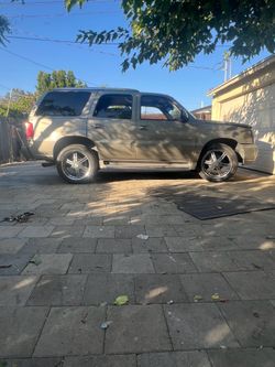 2002 Cadillac Escalade