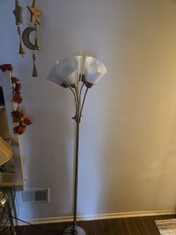 Floor lamp