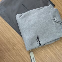 ESSENTIALS FEAR OF GOD  