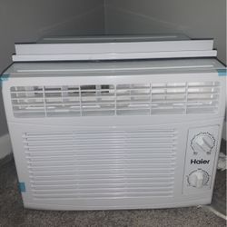 Window AC Unit