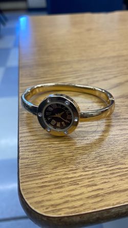 Women Watch bracelet