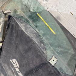 Tesla Right Front Door Glass 2019