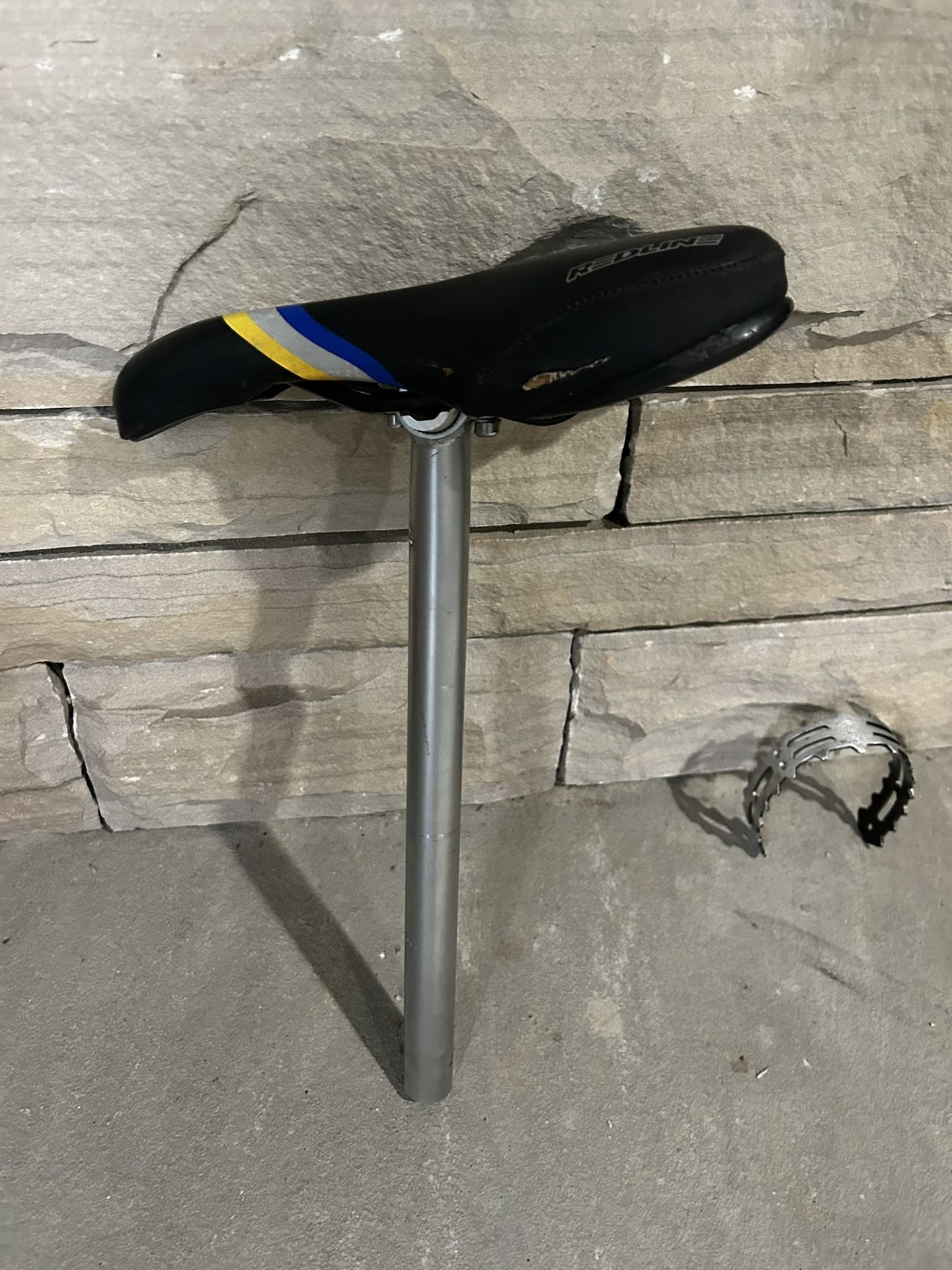 REDLINE BMX RACING SEAT AND SEAT POST