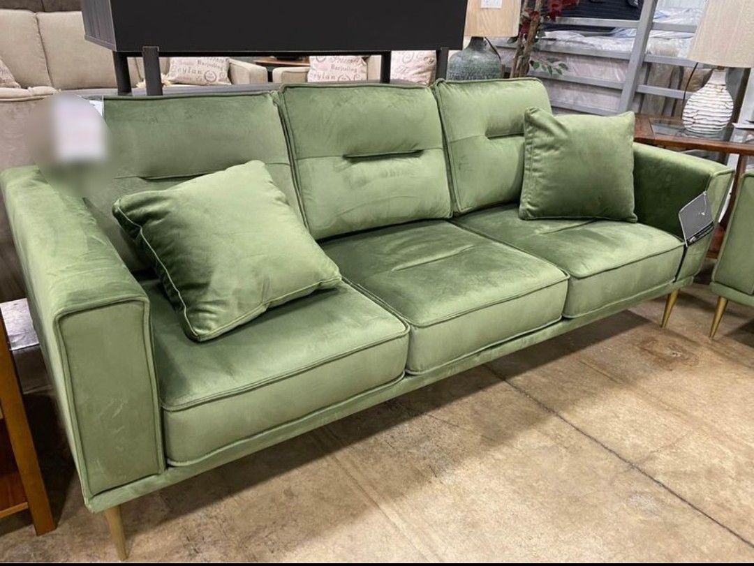 Brand New Green Modern Sofa And Loveseat Living Room