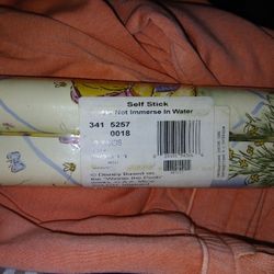 Disney Self Stick Winnie The Pooh Boarder 