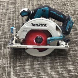 Mikita Circular Saw