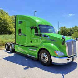 2020 Kenworth T680 500HP