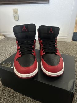 Air Jordan 1 Mid