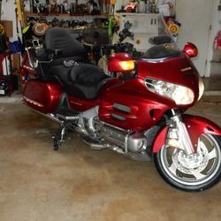 2003 Honda Goldwing With Landing Gear $7450 OBO