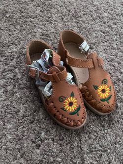 Girls huaraches