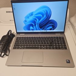Dell Latitude 5550 Intel Core Ultra 5 Newest Model 16 GB Ram Memory 