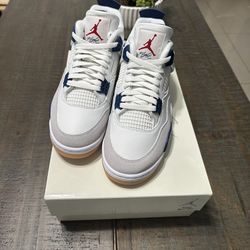 Jordan 4 SB Navy