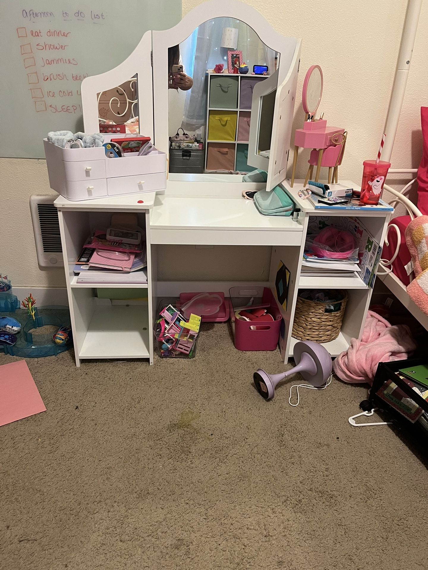 Girls Vanity