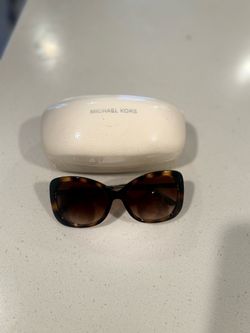 Michael Kors Women sunglasses with their original box