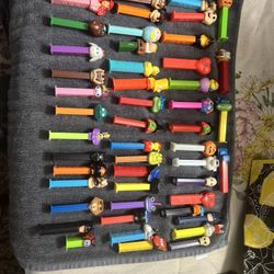 Lot Of Vintage pEZ