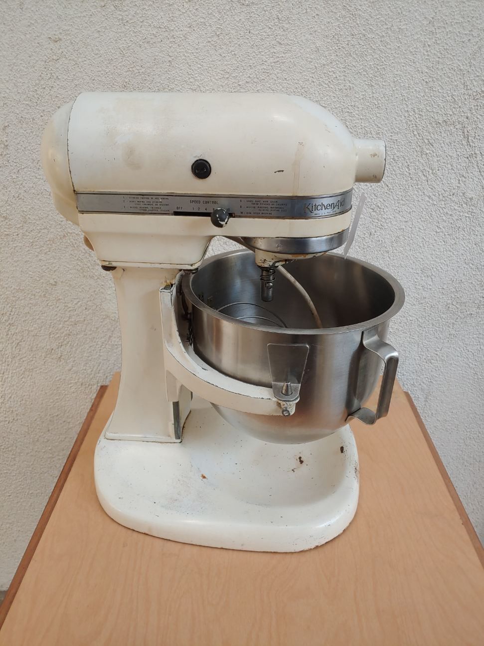 1940s Vintage Kitchen Aid Hobart Model K5A White 10 speed mixer for
