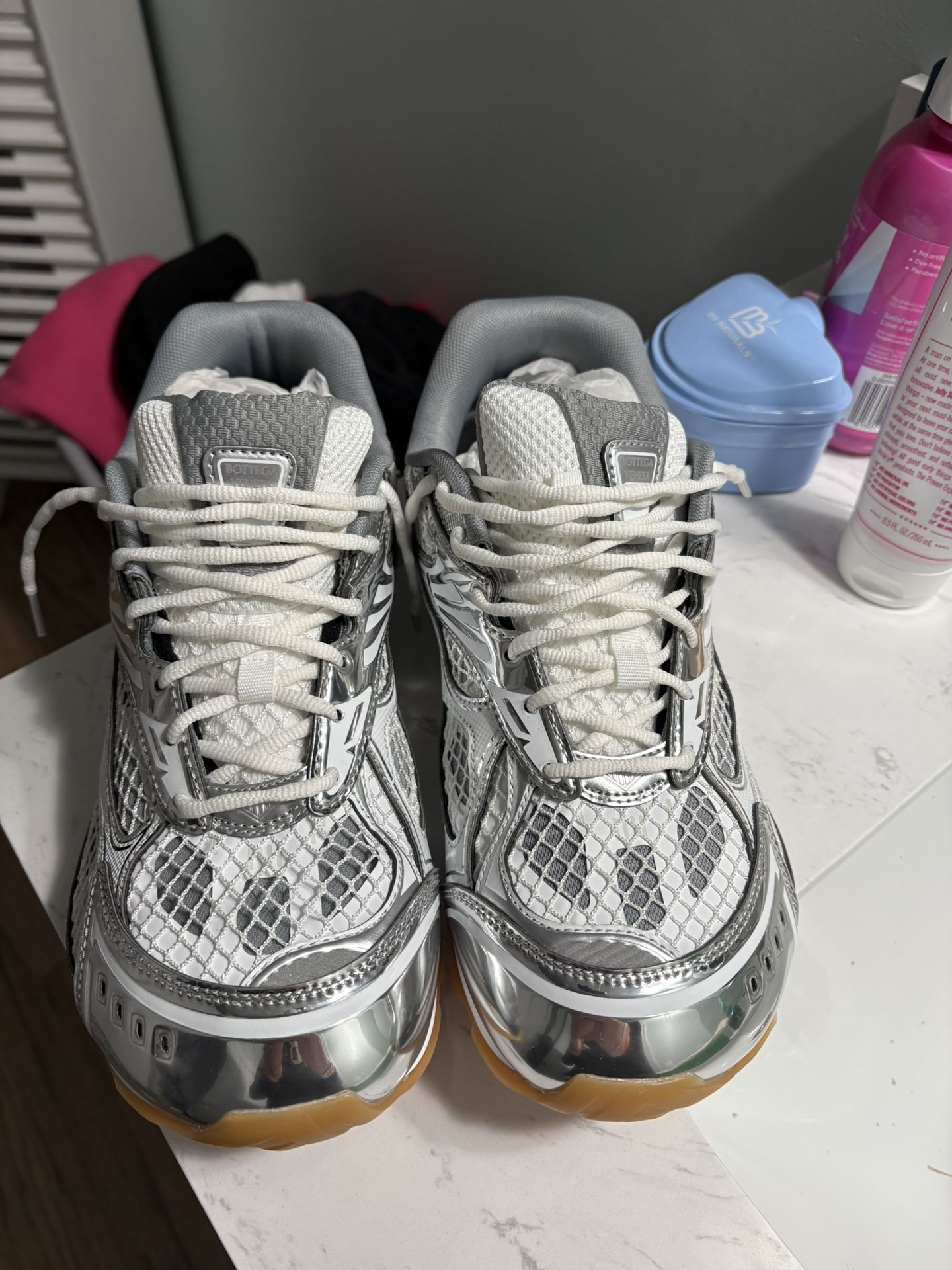 Brand new Bottega Veneta White and Gray Knit-Collar Men\'s Sneakers - size 41/8 Bottega Veneta Pillow Sneaker Size IT 42 / US | Mercari main image 4