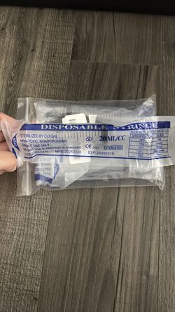 New disposable syringes comes with three 20ml/cc