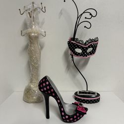 Jewelry Holder And Cell Phone Holder