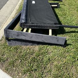 Free King Bed Frame And Headboard 