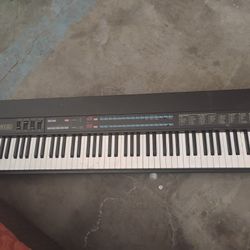 It's A Big Ass Keyboard To Yamaha Plays Good