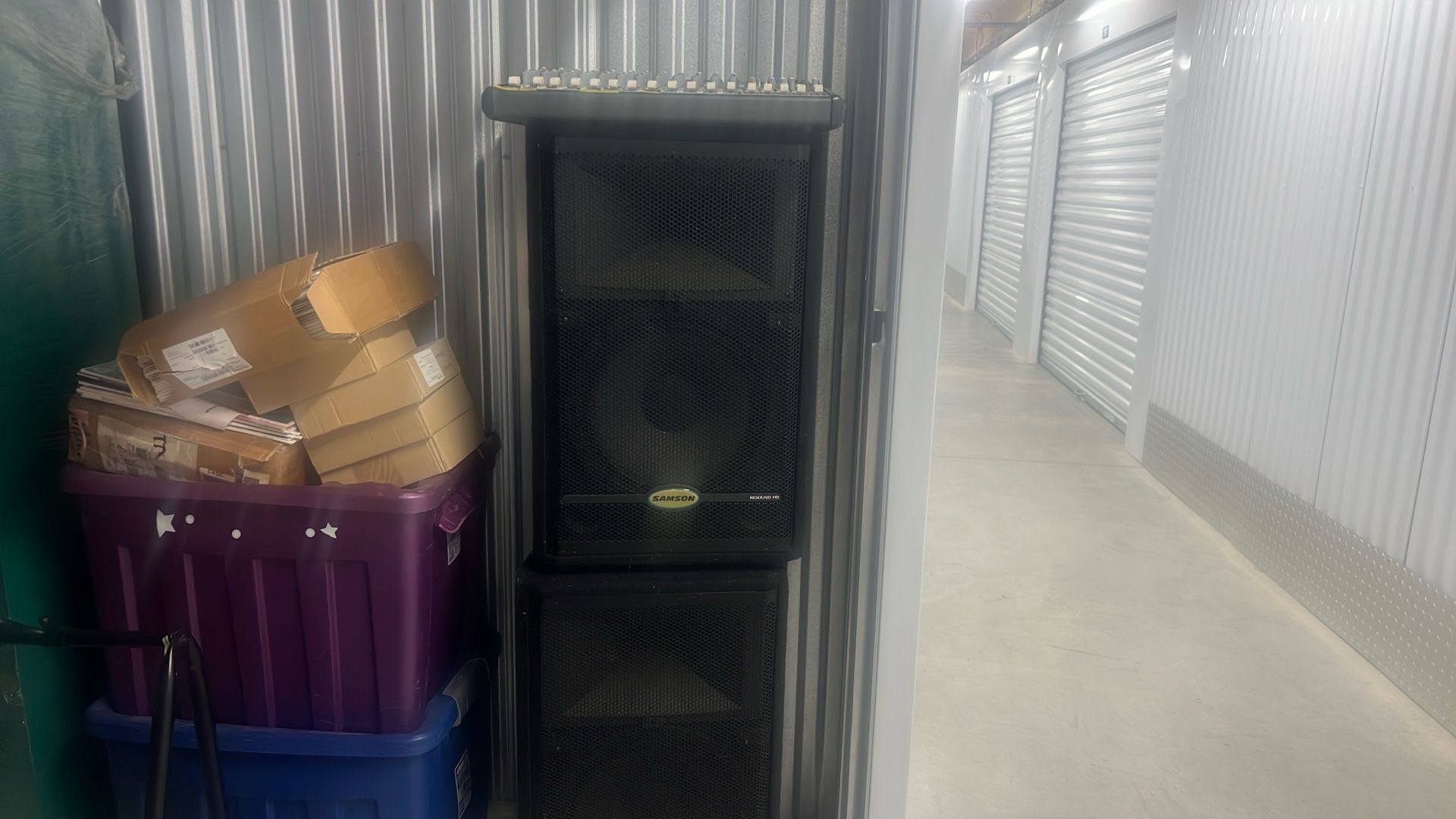 Complete PA set up except stands