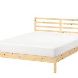 IKEA King Size Bed Frame (TARVA Bed frame, pine/Luröy, King)