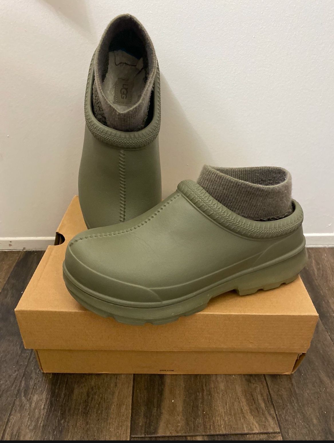 Ugg Boots Green Brand New $38