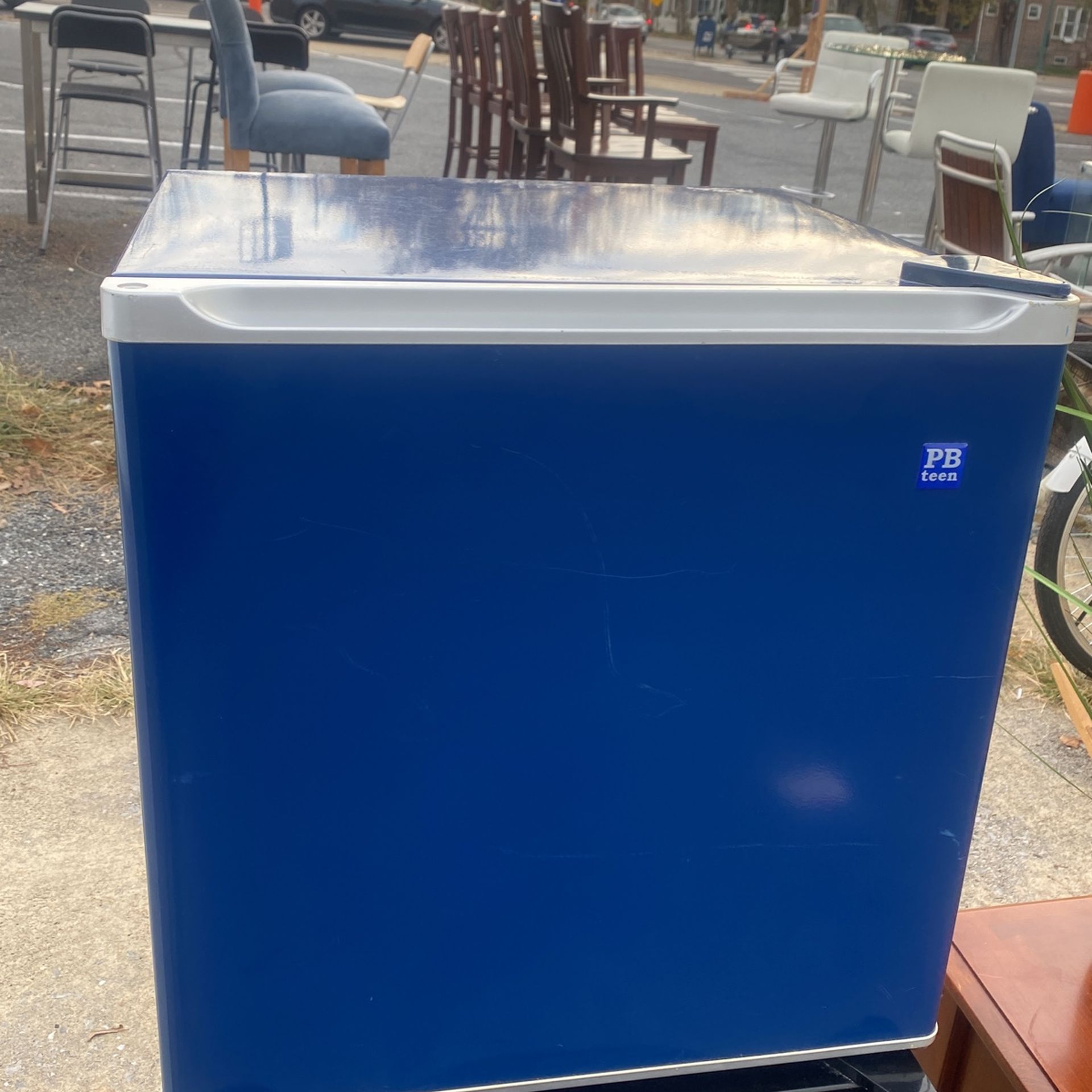 Small Mini Frigid