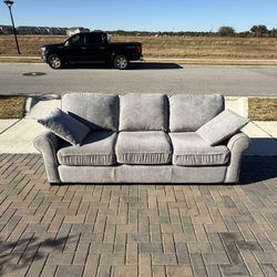 🛋️ Fabric Couch in good condition - Free Delivery