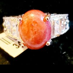 BNWT BEAUTIFUL THRULITE RING