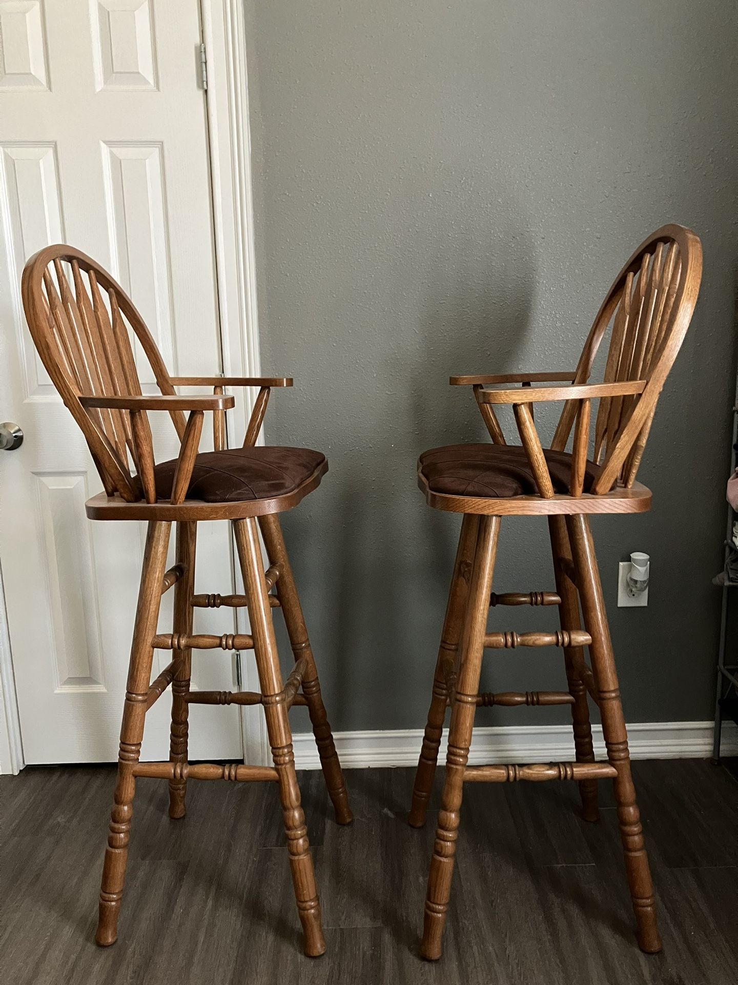 Bar Stools (2) for Sale in San Antonio, TX OfferUp
