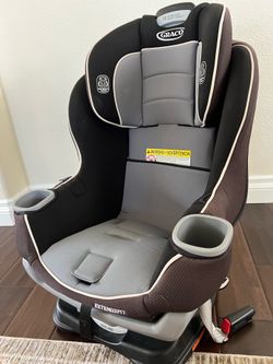 Graco Extend2Fit Convertible Car Seat, Rear and Forward Facing Car Seat with Adjustable Extension Panel for Extra Legroom