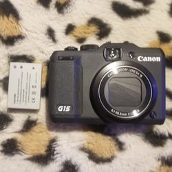 Canon Powershot G15 With Charger And Batteries