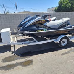 2007 Yamaha Waverunners And Trailer
