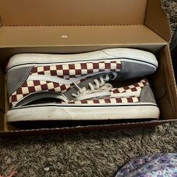 Vans Old Skool Low Top Lace Up Shoes