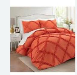 King size new comes with sheets